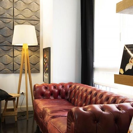 Bauhaus Apartment By People Rentals Bilbao Exterior photo