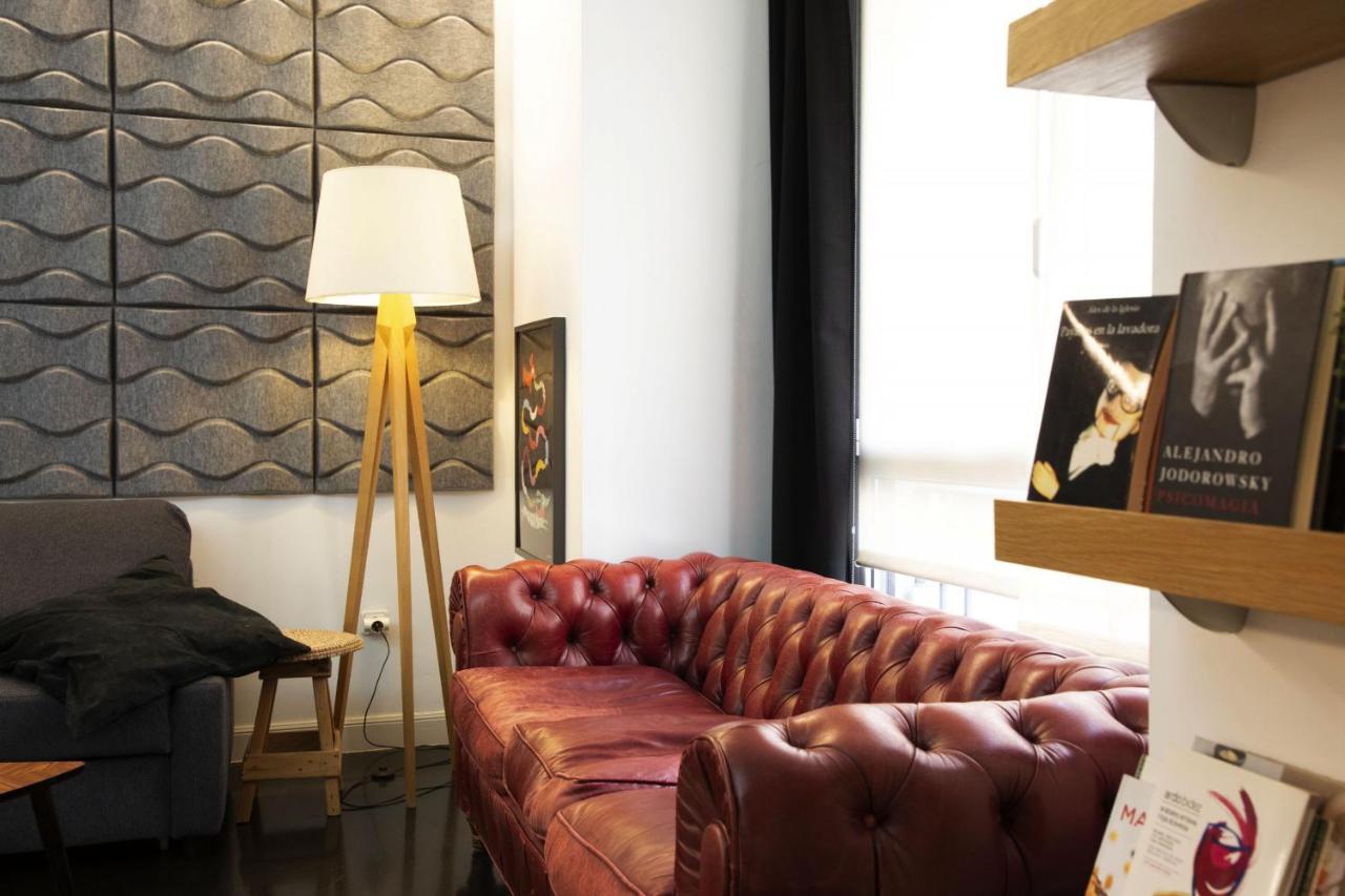 Bauhaus Apartment By People Rentals Bilbao Exterior photo